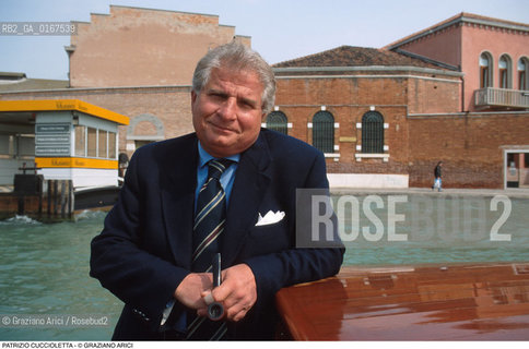 Nome: .PATRIZIO CUCCIOLETTA.Descrizione: .PRESIDENTE DEL MAGISTRATO ALLE ACQUE / CON PIPA .Credit: .Graziano Arici/Rosebud2/.Costo: .A.Nazione: .ITALIA.Cittˆ: ..Data: .2000.
