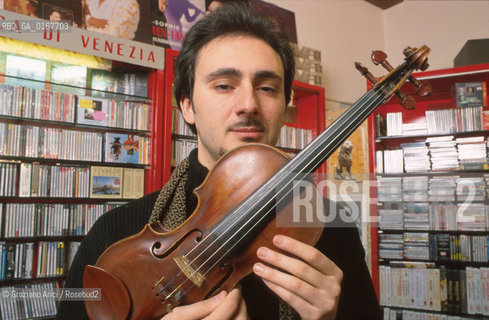 Nome: CRISTIANO NALESSO MUSICA CLASSICA Nazione: ITALIA © 2000 Graziano Arici/Rosebud2