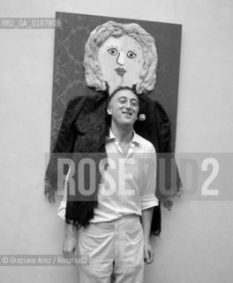 THE PAINTER ENRICO BAJ  - 196? © ARCHIVIO Graziano Arici/Rosebud2  / CINEMA / ARTE / PITTORE /