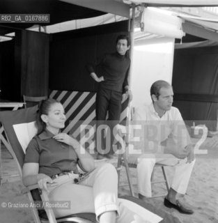 THE OPERA SINGER MARIA CALLAS ( KALOGEROPOULOS ) AT LIDO BEACH DURING INTERNATIONAL FILM FESTIVAL WITH COUNT GIOVANNI VOLPI - VENICE - 195? © ARCHIVIO Graziano Arici/Rosebud2  / MUSICA / MUSICA LIRICA / CANTANTE / NOBILI