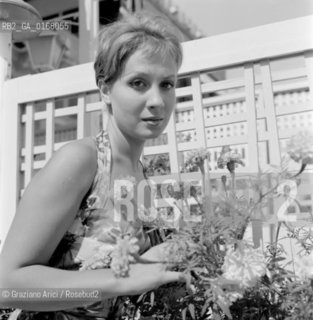 THE ACTRESS AND SINGER ROSSELLA COMO IN VENICE - 1957 © ARCHIVIO Graziano Arici/Rosebud2  / LATTRICE / CINEMA / RIVISTA