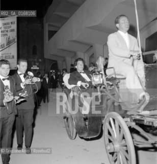THE ARTIST PAINTER SALVADOR DAL“ IN LIDO AT INTERNATIONAL FILM FESTIVAL - VENEZIA - 1961 -  © ARCHIVIO Graziano Arici/Rosebud2  / ARTE / CARROZZA /