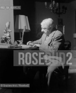 THE ARTIST PAINTER GIORGIO DE CHIRICO AT HIS HOME IN ROME - 1948 -  © ARCHIVIO Graziano Arici/Rosebud2  / ARTE / PITTORE /