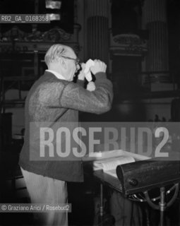 THE  COMPOSER IGOR STRAVINSKIJ DURING THE REHEARSAL OF THE OPERA THE RAKES PROGRESS AT THE THEATRE LA SCALA IN MILAN (ITALY) - 1951 -  © ARCHIVIO Graziano Arici/Rosebud2  / MUSICA / COMPOSITORE / TEATRO LA SCALA  / PROVE