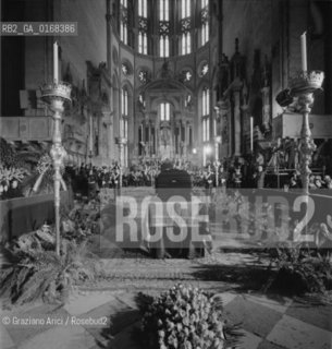 THE FUNERAL OF THE COMPOSER IGOR STRAVINSKIJ IN VENICE - 1971 -  © ARCHIVIO Graziano Arici/Rosebud2  / MUSICA / COMPOSITORE / FUNERALE