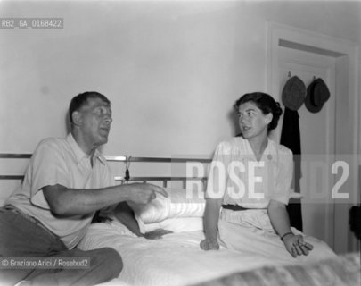 THE PAINTER OSKAR KOKOSCHKA WITH HIS WIFE - 1948 -  © ARCHIVIO Graziano Arici/Rosebud2  / ARTE / PITTORE / MOGLIE