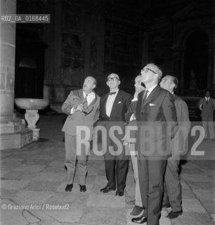 THE ARCHITECT, TOWN - PLANNER AND PAINTER LE CORBUSIER (CHARLES-EDOUARD JEANNERET)  WITH ART HISTORIAN GIUSEPPE MAZZARIOL IN VENICE - 1965 - © ARCHIVIO Graziano Arici/Rosebud2  / ARCHITETTO / URBANISTA / PITTORE / STORICO DELLARTE / ARCHITETTURA / ARTE