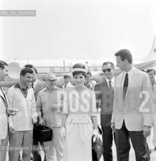 THE ACTRESS GINA LOLLOBRIGIDA - 196? - © ARCHIVIO Graziano Arici/Rosebud2  / ATTRICE / AEROPORTO /
