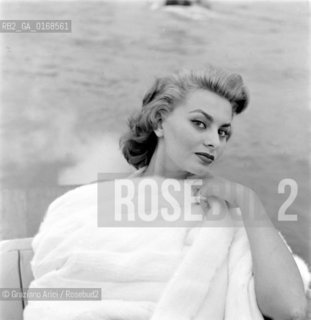 THE  ACTRESS SOPHIA LOREN  IN VENICE - 1955 - © ARCHIVIO Graziano Arici/Rosebud2  / ATTRICE /