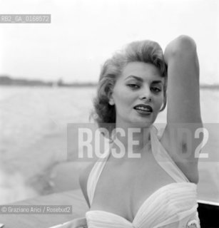 THE  ACTRESS SOPHIA LOREN  IN VENICE - 1955 - © ARCHIVIO Graziano Arici/Rosebud2  / ATTRICE / CINEMA