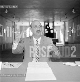 THE ART HISTORIAN GIUSEPPE MAZZARIOL / ANNI 60 / © ARCHIVIO Graziano Arici/Rosebud2 