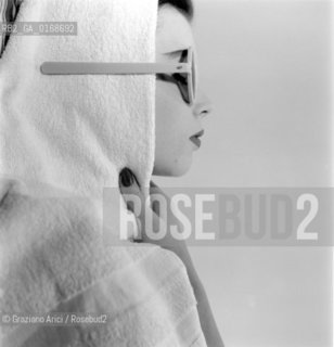 FASHION PHOTO- 1955 © ARCHIVIO Graziano Arici/Rosebud2  / MODA / OCCHIALI