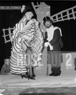 A THEATER IN S.REMO (ITALY) DURING THE REPETITION OF A MUSICAL - 1953  © ARCHIVIO Graziano Arici/Rosebud2  / LATTRICE / CINEMA / RIVISTA
