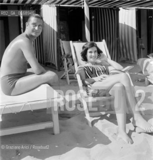 THE MARQUESS OF VILLAVERDE IN LIDO BEACH IN VENICE 1962 -  © ARCHIVIO Graziano Arici/Rosebud2  / NOBILI