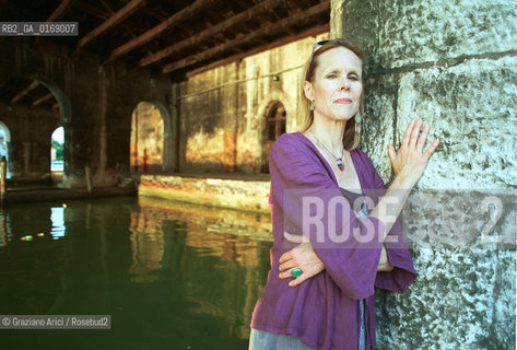 THE DANCER AND COREOGRAPHER CAROLYN CARLSON - 2001 @ Graziano Arici/Rosebud2 / DANZA / BALLETTO