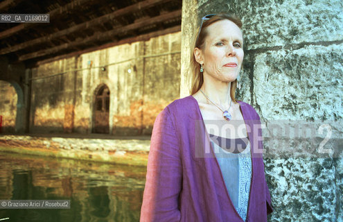 THE DANCER AND COREOGRAPHER CAROLYN CARLSON - 2001 @ Graziano Arici/Rosebud2 / DANZA / BALLETTO