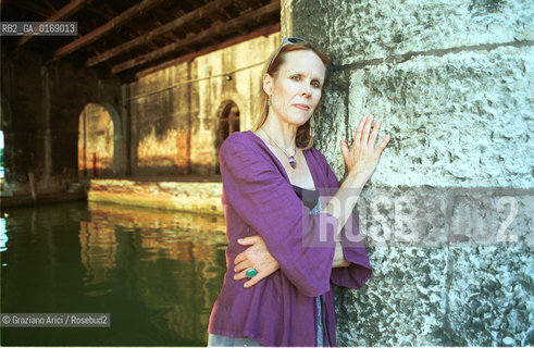 THE DANCER AND COREOGRAPHER CAROLYN CARLSON - 2001 @ Graziano Arici/Rosebud2 / DANZA / BALLETTO