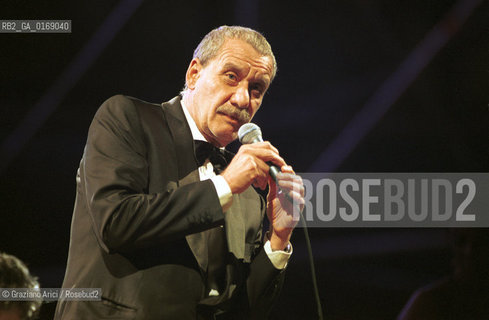 FONDAMENTA 14/17 GIUGNO 2001: CORPI - IL CANTANTE PAOLO CONTE IN CONCERTO A S.MARCO (VENEZIA) - ©Graziano Arici/Rosebud2