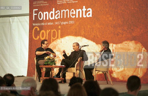 FONDAMENTA 14/17 GIUGNO 2001: CORPI - IL CANTANTE PAOLO CONTE CON VINCENZO MOLLICA E DANIELE DEL GIUDICE   - ©Graziano Arici/Rosebud2