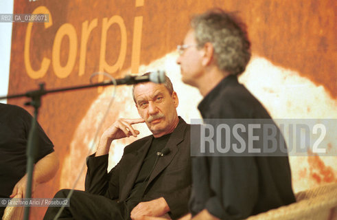 FONDAMENTA 14/17 GIUGNO 2001: CORPI - IL CANTANTE PAOLO CONTE CON VINCENZO MOLLICA E DANIELE DEL GIUDICE   - ©Graziano Arici/Rosebud2