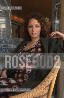 Nome: .GOLINO VALERIA.Descrizione: .CINEMA ATTRICE.Credit: .Graziano Arici/Rosebud2/.Costo: .A.Nazione: .ITALIA.Cittˆ: ..Data: .2001