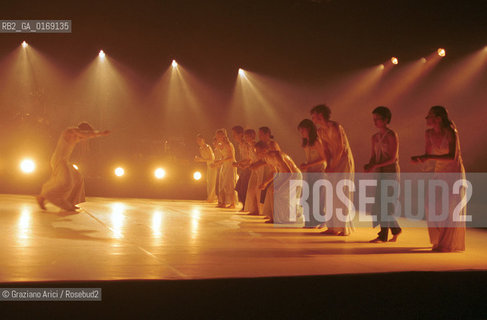 VENICE 22/06/2001 - LA BIENNALE DI VENEZIA : DANZAMUSICATEATRO- KAZE, COREOGRAPHER TERO SAARINEN, TOOTHPICK COMPANY, MUSIC BY YAS-KAZ - ©Graziano Arici/Rosebud2 / BALLO / BALLETTO