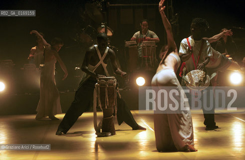 VENICE 22/06/2001 - LA BIENNALE DI VENEZIA : DANZAMUSICATEATRO- RAHEARSAL OF KAZE, COREOGRAPHER TERO SAARINEN, TOOTHPICK COMPANY, MUSIC BY YAS-KAZ - ©Graziano Arici/Rosebud2 / BALLO / BALLETTO