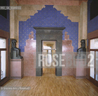 Caption: Localizzazione:.PADOVA.Oggetto:.CAFFE PEDROCCHI.Soggetto:.SALA EGIZIA .Cronologia: .XIX SEC..Definizione Culturale:.   Autore: .GIUSEPPE JAPPELLI .   Stile:.NEOCLASSICO.   Editori/Stampatori:.   Committenza:.ANTONIO PEDROCCHI.Materia e Tecnica:.Collocazione:.Note:.MONUMENTALE CAFFE STORICO.Riproduzione Fotografica:.Graziano Arici/Rosebud2 Copyright:.Graziano Arici/Rosebud2 Data:.1998.Costo:.A