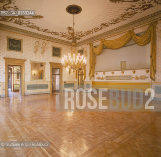 Caption: Localizzazione:.PADOVA.Oggetto:.CAFFE PEDROCCHI.Soggetto:.SALA ROSSINI.Cronologia: .XIX SEC..Definizione Culturale:.   Autore: .GIUSEPPE JAPPELLI .   Stile:.NEOCLASSICO.   Editori/Stampatori:.   Committenza:.ANTONIO PEDROCCHI.Materia e Tecnica:.Collocazione:.Note:.MONUMENTALE CAFFE STORICO.Riproduzione Fotografica:.Graziano Arici/Rosebud2 Copyright:.Graziano Arici/Rosebud2 Data:.1998.Costo:.A
