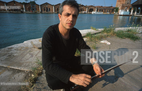 IL VIOLONCELLISTA E COMPOSITORE CONTEMPORANEO GIOVANNI SOLLIMA - 2001- ©Graziano Arici/Rosebud2 / MUSCICA CLASSICA / CONTEMPORANEA / VIOLONCELLO