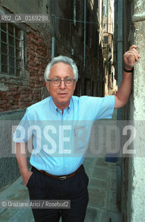 FONDAMENTA 14/17 GIUGNO 2001: CORPI - IL FISICO DANIEL J. AMIT ( ISRAELE ) - ©Graziano Arici/Rosebud2