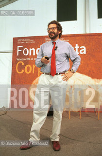 FONDAMENTA 14/17 GIUGNO 2001: CORPI - IL FISICO NEIL GERSHENFELD ( USA ) - ©Graziano Arici/Rosebud2