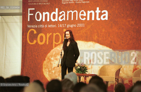 FONDAMENTA 14/17 GIUGNO 2001: CORPI - LA POETESSA PATRIZIA VALDUGA  (ITALIA) - ©Graziano Arici/Rosebud2