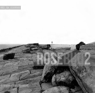 Nome:.ALTA MAREA , 6 NOVEMBRE 1966.HIGHT TIDE , 6 NOVEMBER 1966.Localizzazione:.VENEZIA / DANNI AI MURAZZI DI PELLESTRINA..Soggetto:..Cronologia:...Autore:...Stile:...Editori Stampatori:...Committenza:...Materia e Tecnica:...Collocazione:...Note:..Riproduzione Fotografica:.Graziano Arici/Rosebud2 .Copyright:.COMUNE DI VENEZIA. La cessione dei diritti si intende per quanto di nostra competenza; non comprende invece le eventuali spese relative a diritti che potranno essere richiesti dagli Enti cui appartengono le riprese. Tali costi, ove neccessari, e lÕespletamento di qualsivoglia pratica di richiesta permessi sono esclusivamente  a  carico del committente. ..Data:.NOVEMBRE 1966..Costo:.A..Key:.ACQUA ALTA.HIGHT TIDE