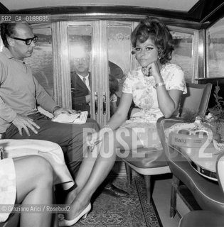 CINEMA / LATTRICE CLAUDIA CARDINALE (ITALIA) A VENEZIA / SEDUTA ALLINTERNO DI UN MOTOSCAFO NATAS SALVALAGGIO/ 1967 - © ARCHIVIO Graziano Arici/Rosebud2 