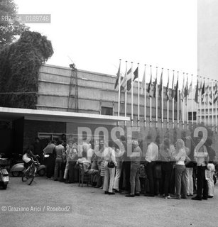 CINEMA / CODA ALLA BIGLIETTERIA / MOSTRA INTERNAZIONALE DARTE CINEMATOGRAFICA, BIENNALE 1969 - © ARCHIVIO Graziano Arici/Rosebud2 