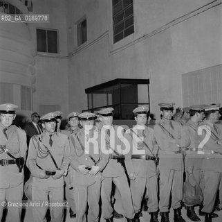 CINEMA PROTESTA SINISTRA / CONTESTAZIONE ALLA MOSTRA / SCHIERAMENTO DI POLIZIA, CELERE / MOSTRA INTERNAZIONALE DARTE CINEMATOGRAFICA, BIENNALE 1968 - © ARCHIVIO Graziano Arici/Rosebud2 .