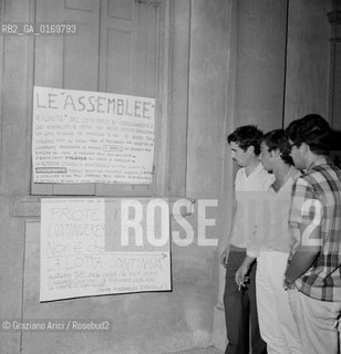 CINEMA SINISTRA / CONTESTAZIONE ALLA MOSTRA / MANIFESTI DI PROTESTA PER LA DIFESA DELLA LIBERTA DI ESPRESSIONE / MOSTRA INTERNAZIONALE DARTE CINEMATOGRAFICA, BIENNALE 1968 - © ARCHIVIO Graziano Arici/Rosebud2 .