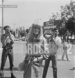 CINEMA / LATTRICE CATHERINE DENEUVE (FRANCIA)  / FILM LES CREATURES  / MOSTRA INTERNAZIONALE DARTE CINEMATOGRAFICA, BIENNALE 1966 - © ARCHIVIO Graziano Arici/Rosebud2 