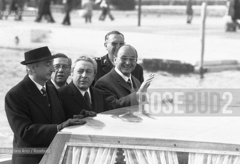 POLITICA / IL PRESIDENTE DEL MESSICO LUIS A. ECHEVERRIA A VENEZIA / IN MOTOSCAFO / 1970 circa - © ARCHIVIO Graziano Arici/Rosebud2 