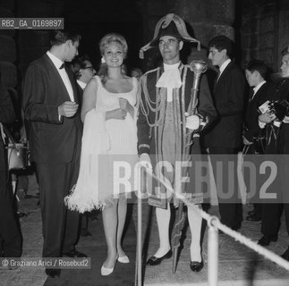 CINEMA / FESTA, FOTOGRAFI  /  FESTA A CA REZZONICO / MOSTRA INTERNAZIONALE DARTE CINEMATOGRAFICA, BIENNALE 1966 - © ARCHIVIO Graziano Arici/Rosebud2 