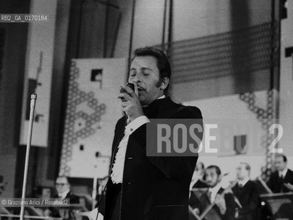MUSICA LEGGERA / IL CANTANTE DOMENICO MODUGNO (ITALIA) IN CONCERTO / 1969 - © ARCHIVIO Graziano Arici/Rosebud2 