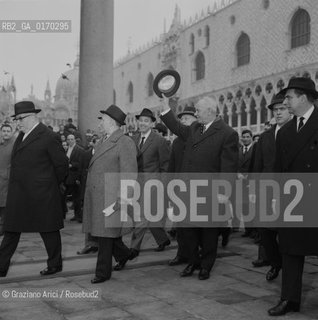 PODGORNY, NIKOLAI VIKTOROVICH /  POLITICA /  PRESIDENTE DELLURSS (RUSSIA) IN VISITA A VENEZIA / SINDACO FAVARETTO-FISCA /  1967  - © ARCHIVIO Graziano Arici/Rosebud2 