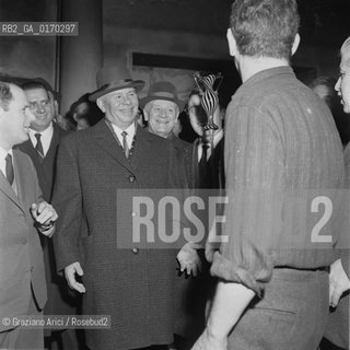 PODGORNY, NIKOLAI VIKTOROVICH /  POLITICA /  PRESIDENTE DELLURSS (RUSSIA) IN VISITA A VENEZIA / MURANO VETRERIA / 1967  - © ARCHIVIO Graziano Arici/Rosebud2 
