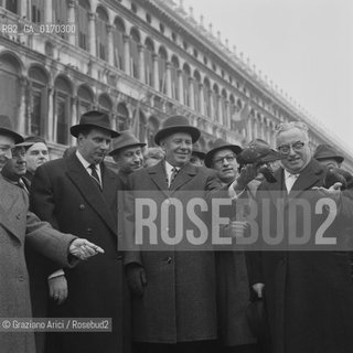 PODGORNY, NIKOLAI VIKTOROVICH /  POLITICA /  PRESIDENTE DELLURSS (RUSSIA) IN VISITA A VENEZIA / SINDACO FAVARETTO-FISCA / COLOMBI PICCIONI /  1967  - © ARCHIVIO Graziano Arici/Rosebud2 