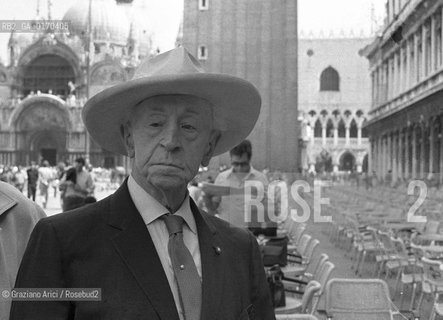 MUSICA CLASSICA / IL PIANISTA ARTHUR RUBINSTEIN (POLONIA/USA) IN PIAZZA SAN MARCO A VENEZIA / CON CAPPELLO / 1979 - © ARCHIVIO Graziano Arici/Rosebud2 