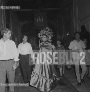 CINEMA / LATTRICE SORAYA ESFANDIARI BAKHTIARI EX IMPERATRICE DELLIRAN / A UNA FESTA IN MASCHERA / 1964 - © ARCHIVIO Graziano Arici/Rosebud2 