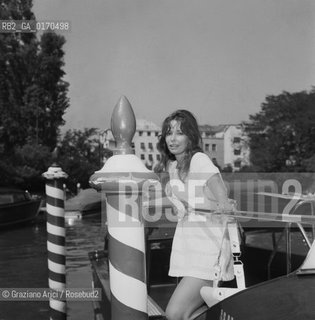 CINEMA / LATTRICE SUSAN STRASBERG IN MOTOSCAFO / ARRIVO IN DARSENA DELLEXCELSIOR / FILM SWEET HUNTERS (DOLCI CACCIATORI) / MOSTRA INTERNAZIONALE DARTE CINEMATOGRAFICA, BIENNALE 1969 - © ARCHIVIO Graziano Arici/Rosebud2 .