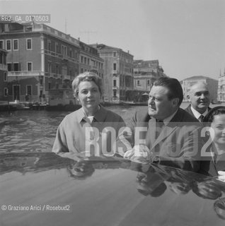 POLITICA / IL MINISTRO DELLE FINANZE TEDESCO FRANZ JOSEF STRAUSS (GERMANIA) CON LA  MOGLIE A VENEZIA / IN CANAL GRANDE / CON IL MINISTRO SHOLL / 1969 - © ARCHIVIO Graziano Arici/Rosebud2 