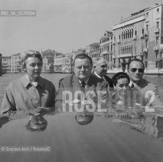 POLITICA / IL MINISTRO DELLE FINANZE TEDESCO FRANZ JOSEF STRAUSS (GERMANIA) CON LA  MOGLIE A VENEZIA / IN CANAL GRANDE / CON IL MINISTRO SHOLL / 1969 - © ARCHIVIO Graziano Arici/Rosebud2 